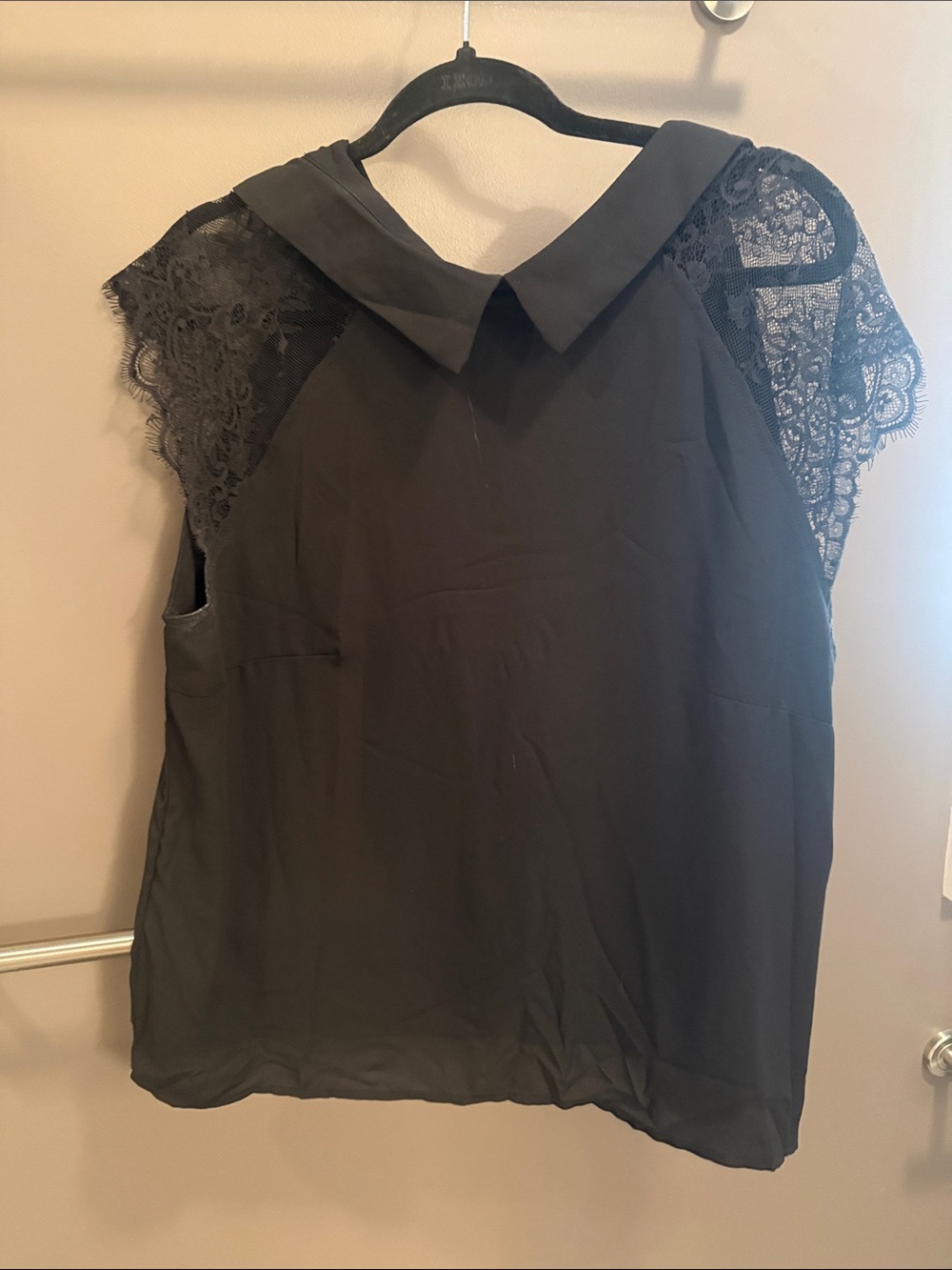 Women's Black Lace Cap-Sleeve Blouse
